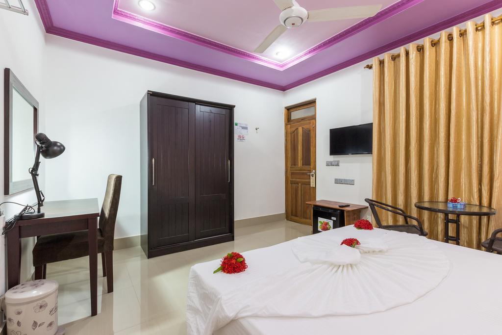 Castle Inn Bodufolhudhoo Esterno foto