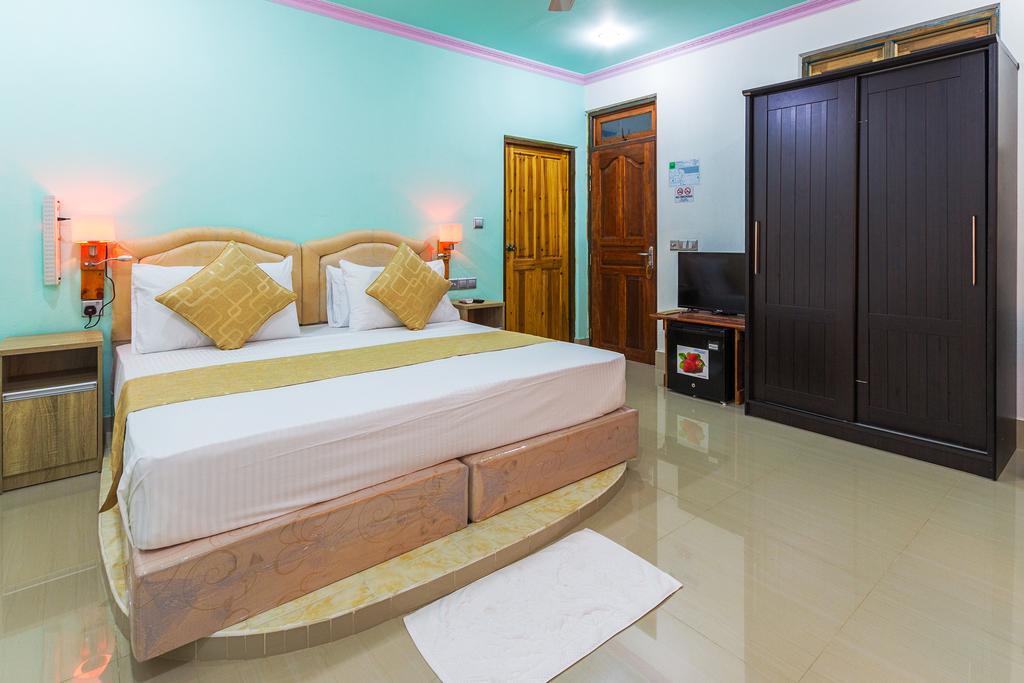 Castle Inn Bodufolhudhoo Esterno foto